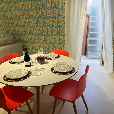 Aglaia Delle Tre Grazie Holiday home Syracuse
