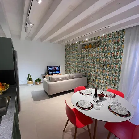 Holiday home Aglaia Delle Tre Grazie Syracuse